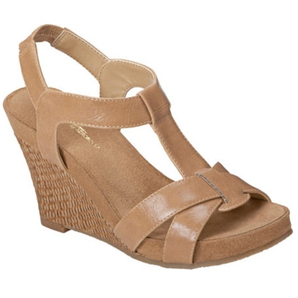 AEROSOLES Shoes - A2 by Aerosoles Photo Plush Wedge Sandals
